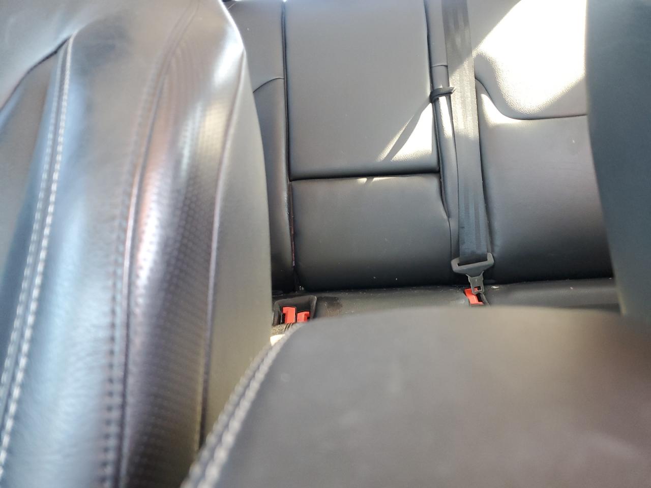 2018 Jeep Renegade - Image 10