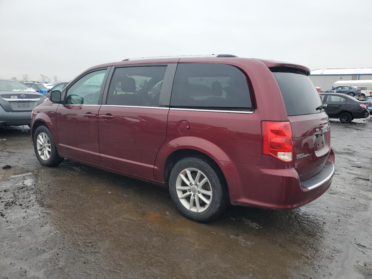2019 Dodge Caravan - Image 2