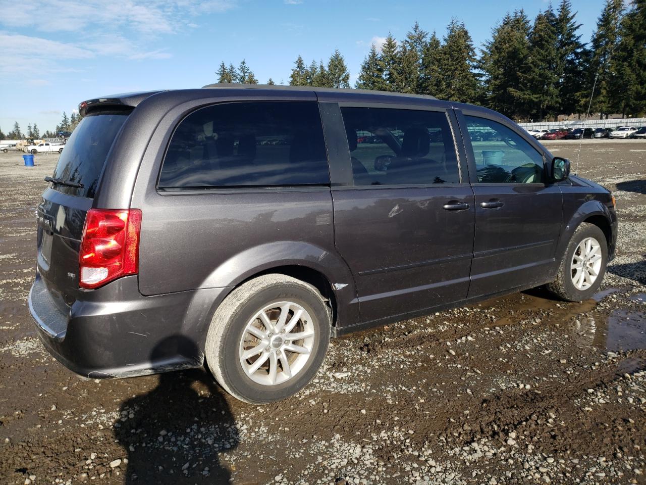 2015 Dodge Caravan - Image 3