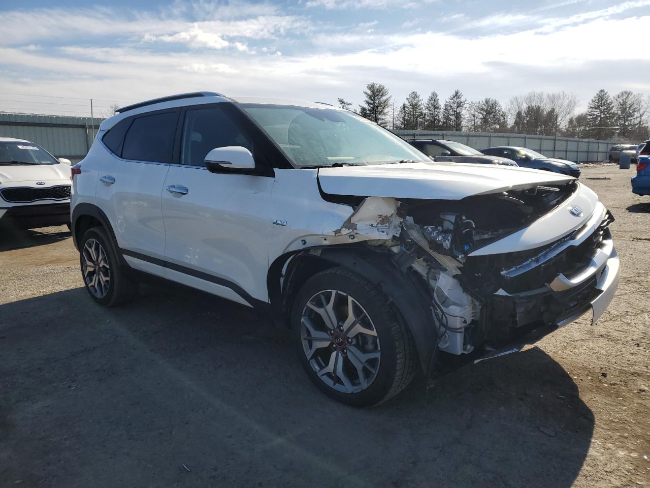 2021 Kia Seltos - Image 4