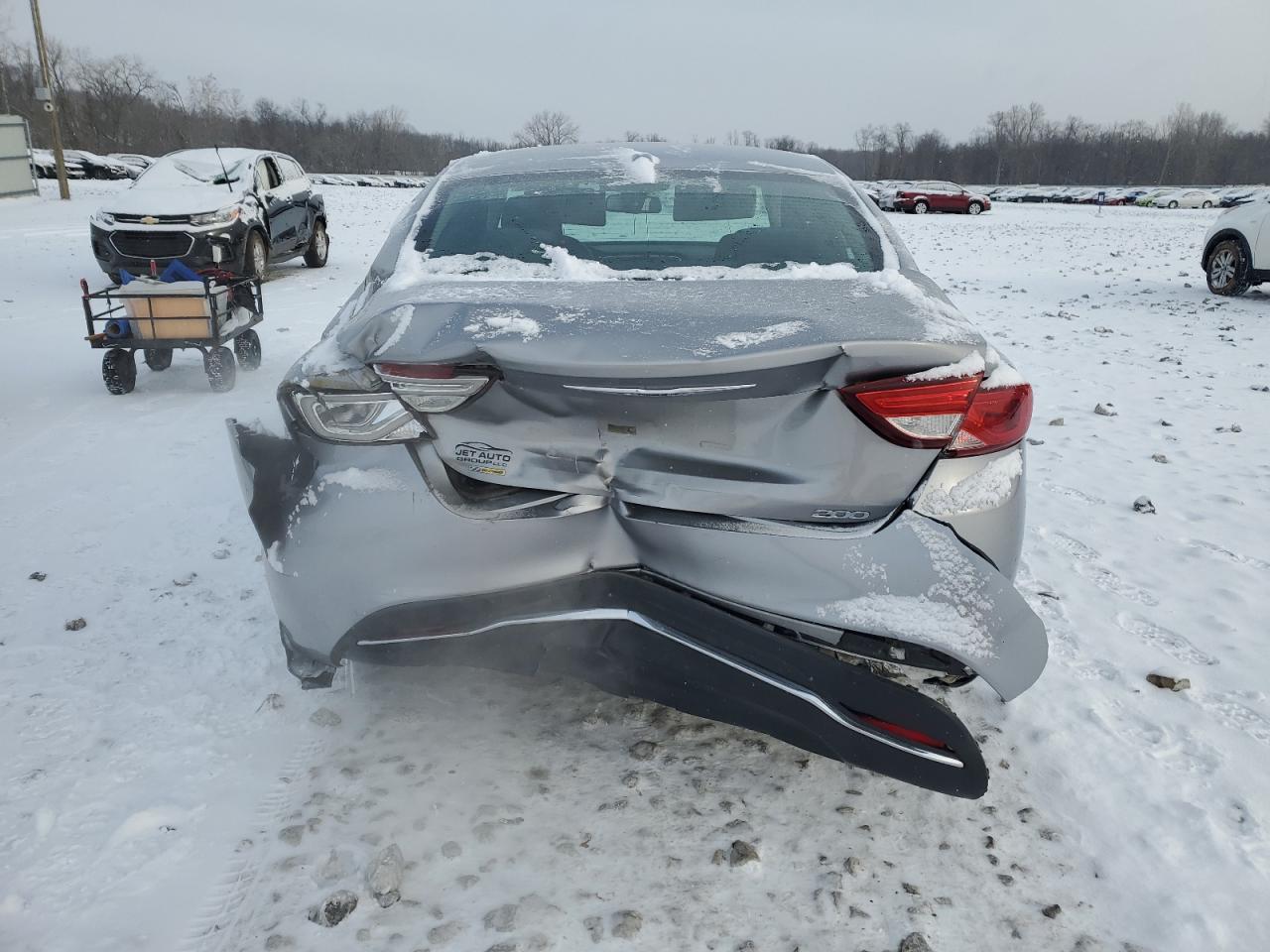2016 Chrysler 200 - Image 6
