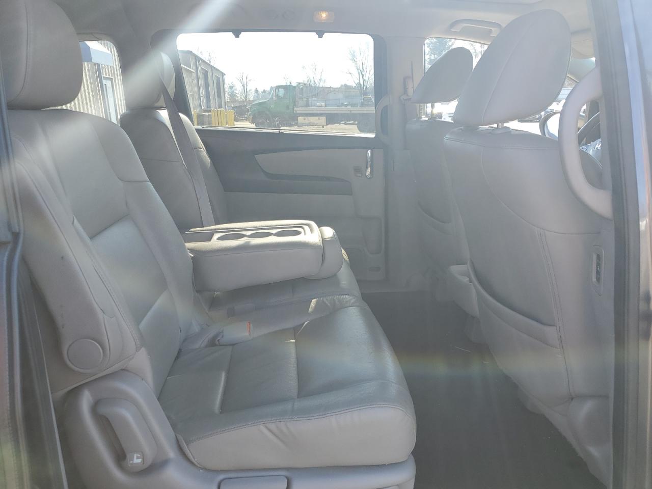 2016 Honda Odyssey - Image 11