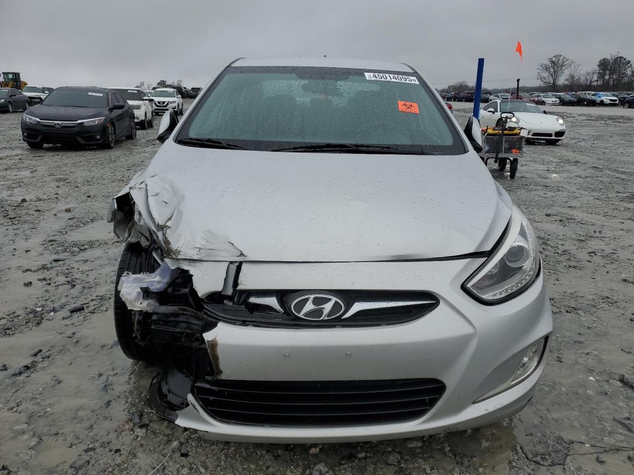 2014 Hyundai Accent - Image 5