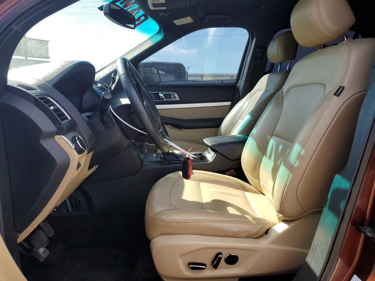 2016 Ford Explorer - Image 7