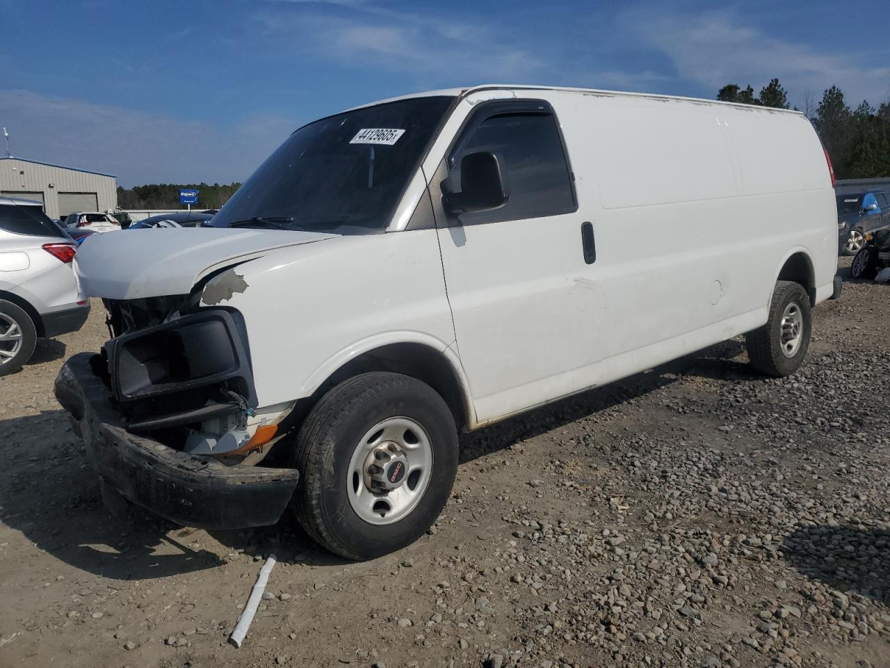 2011 GMC Savana - Image 1
