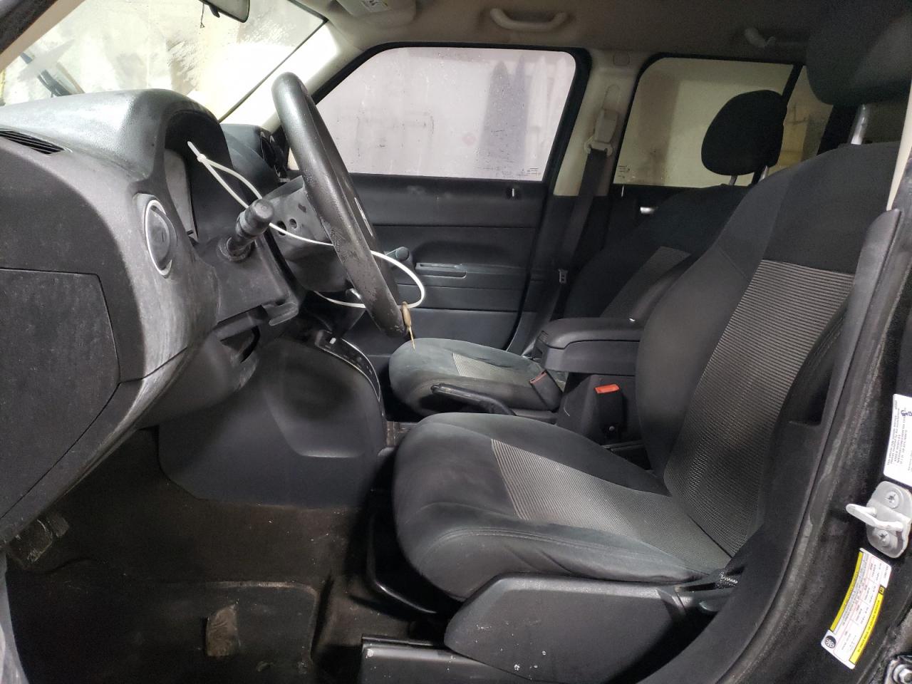 2014 Jeep Liberty (Patriot) - Image 7