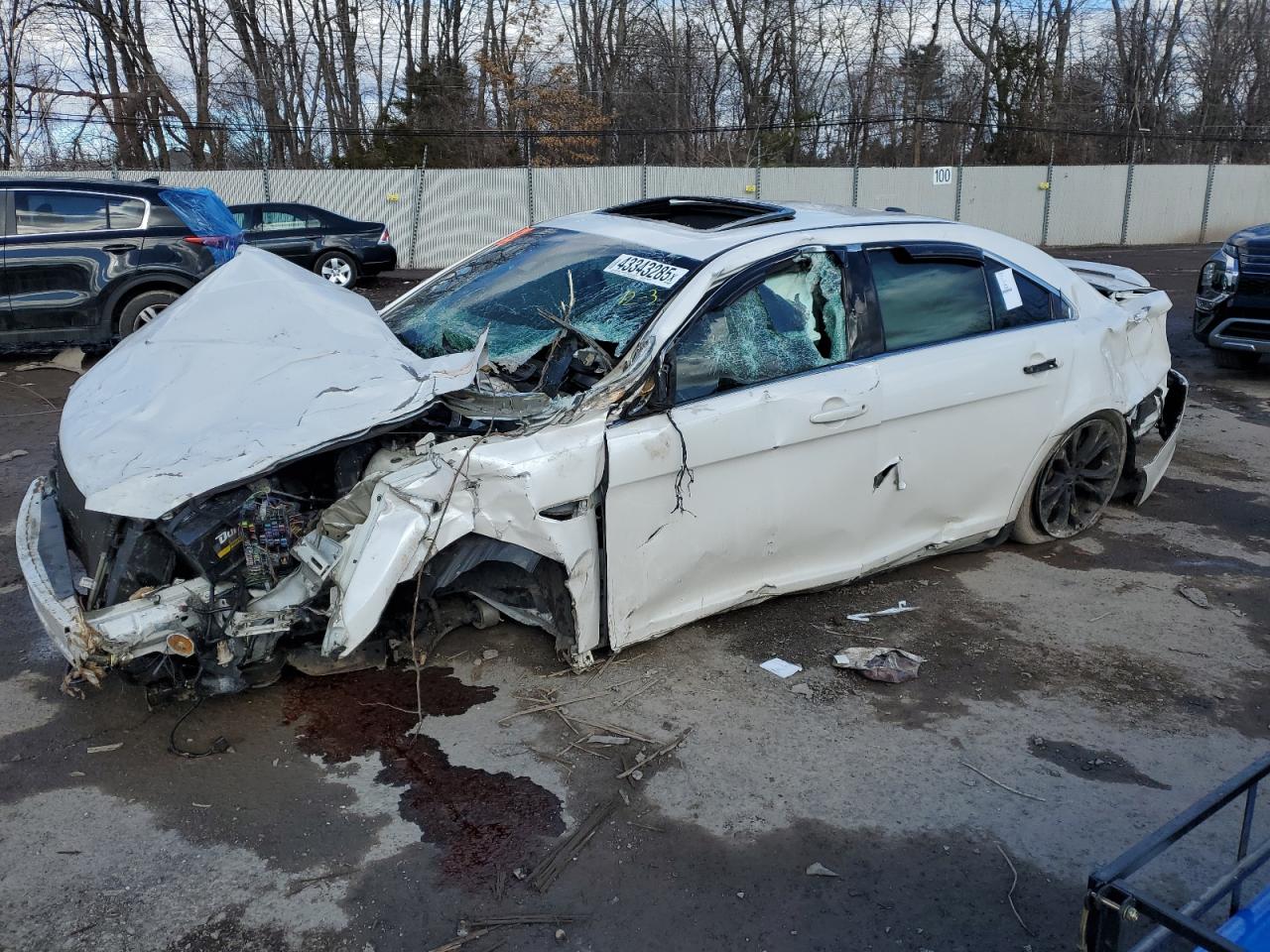 2013 Ford Taurus - Image 1