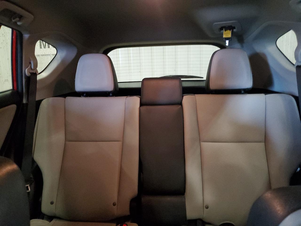 2016 Toyota RAV 4 - Image 10