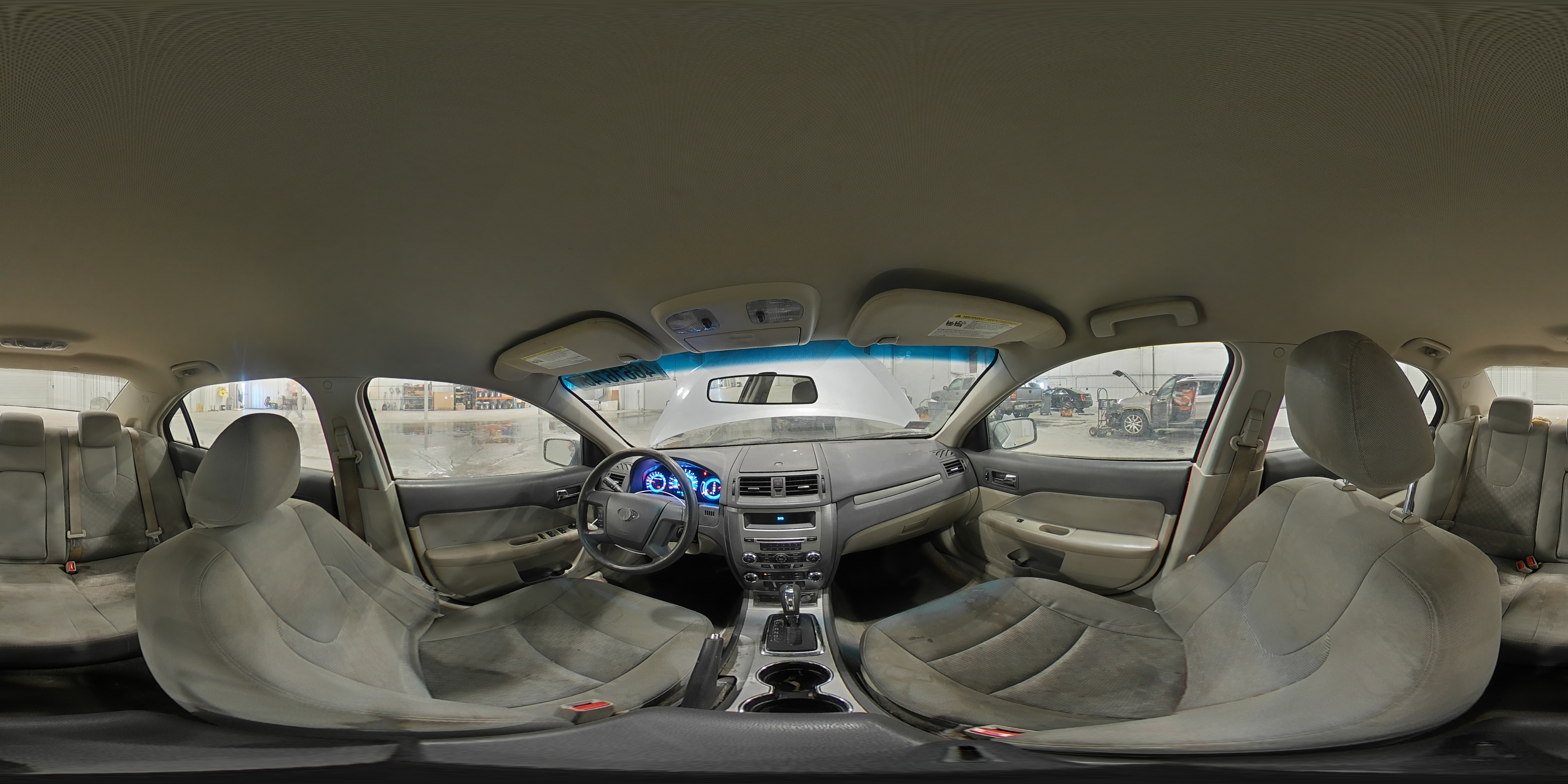 2010 Ford Fusion - Image 12
