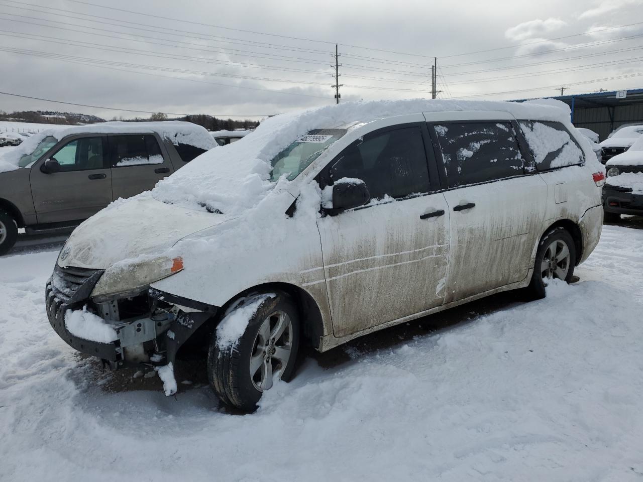 2013 Toyota Sienna - Image 1