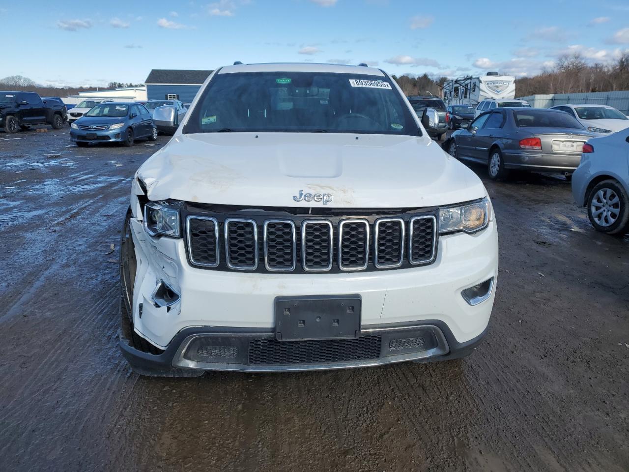 2019 Jeep Grand Cherokee - Image 5