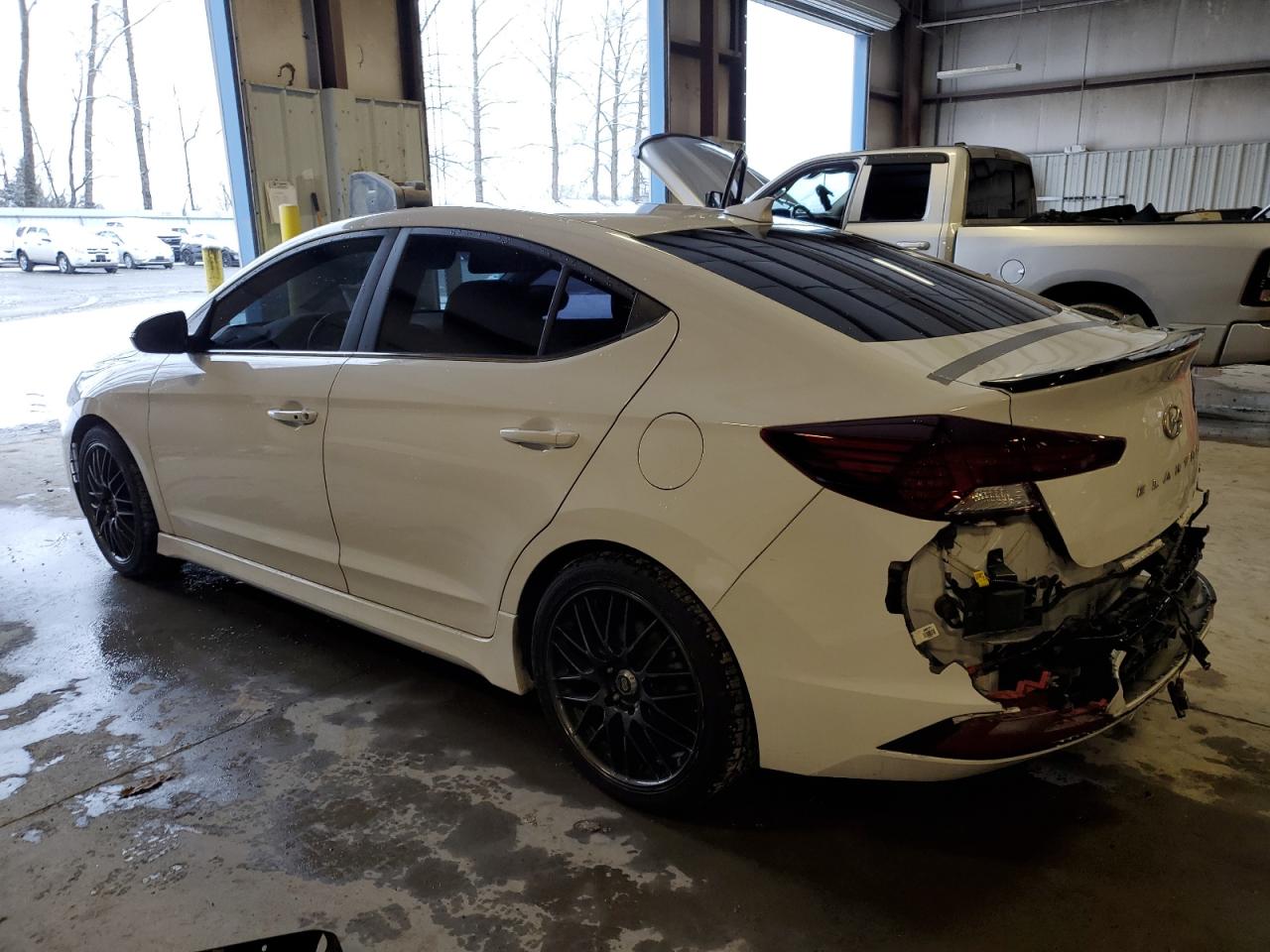 2020 Hyundai Elantra - Image 2