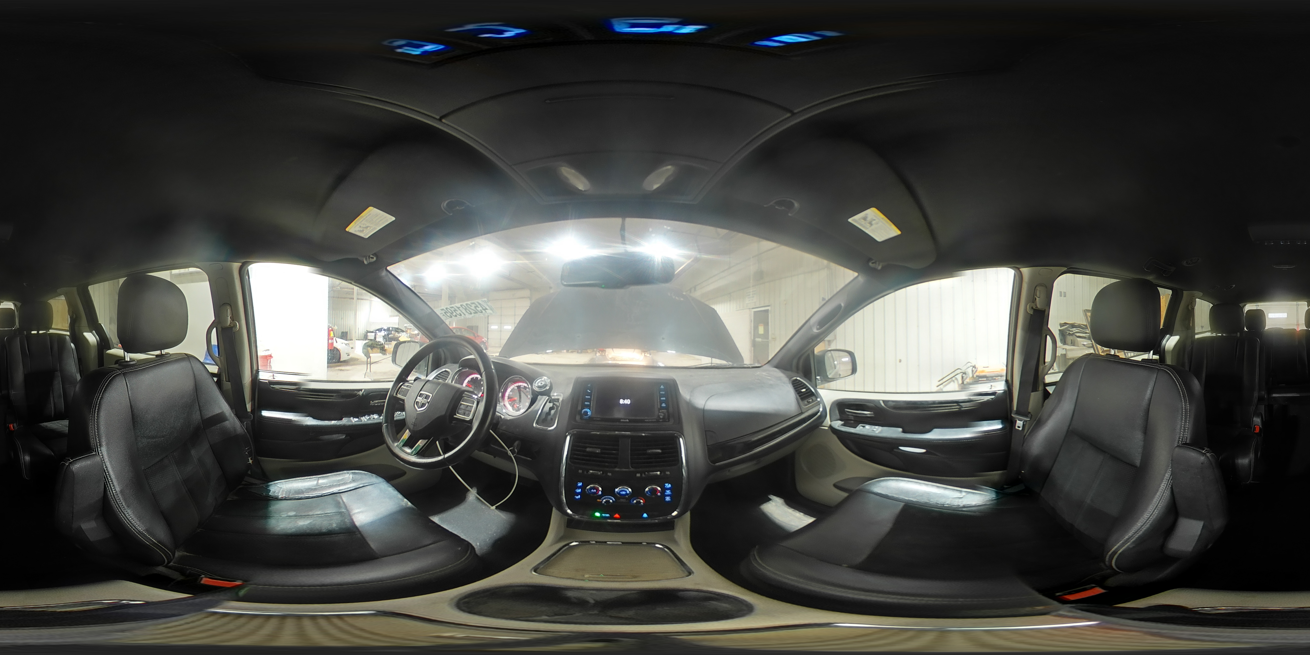 2017 Dodge Caravan - Image 15