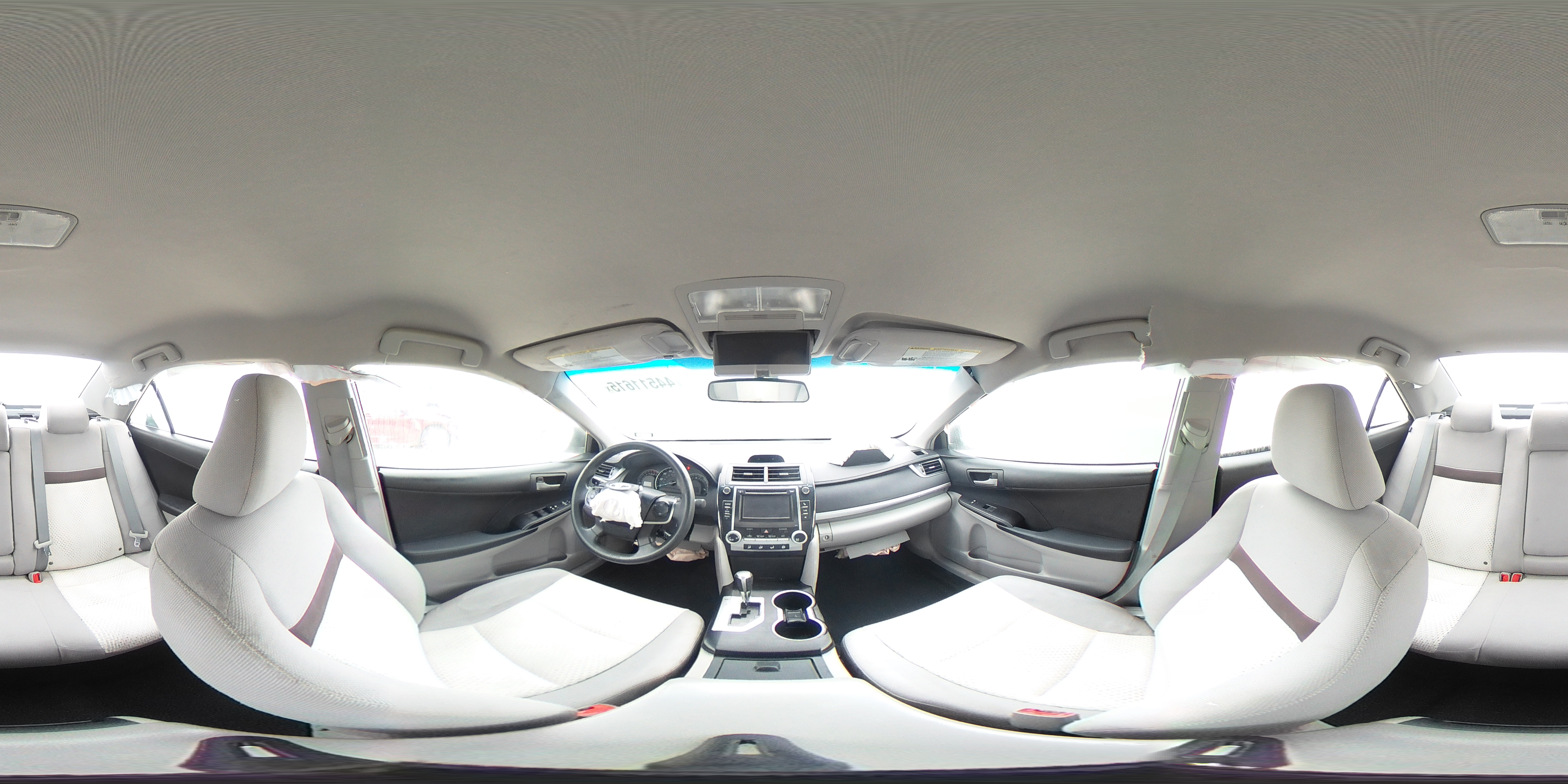 2012 Toyota Camry - Image 12