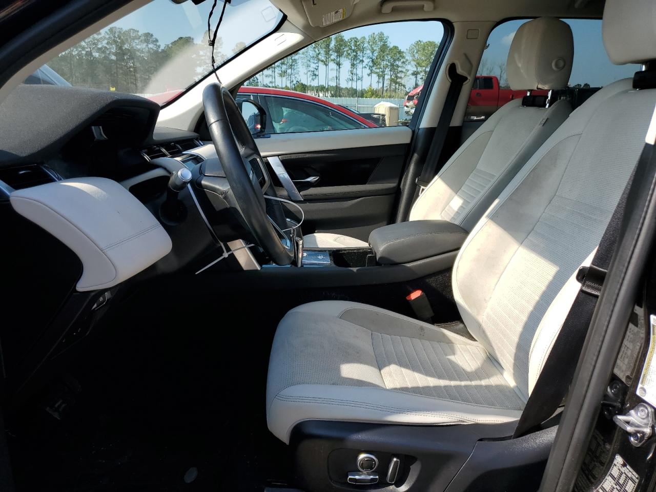 2021 Land Rover Discovery - Image 7