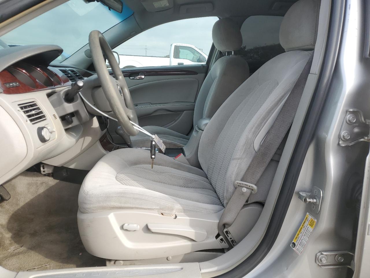 2007 Buick Lucerne - Image 7