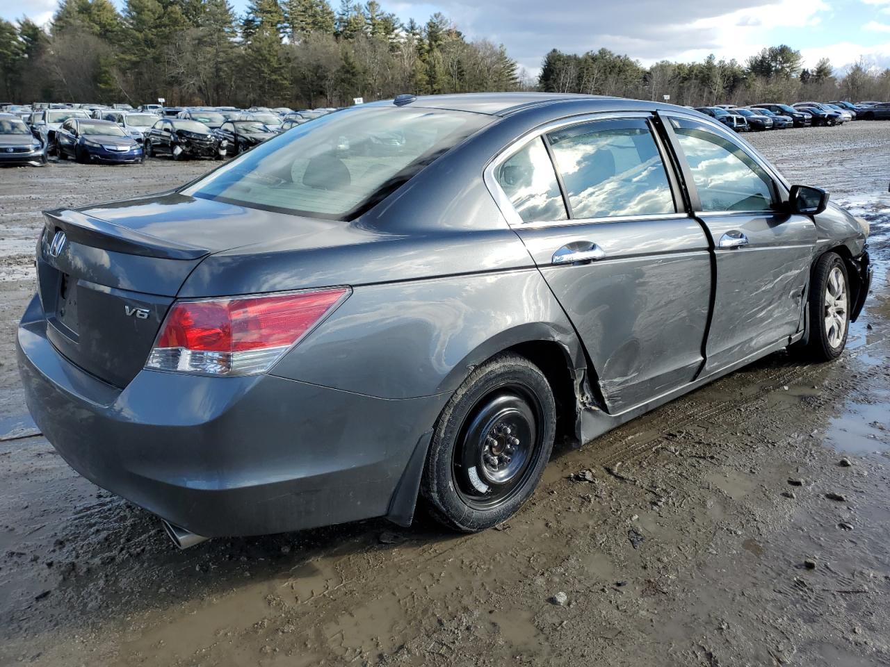 2010 Honda Accord - Image 3
