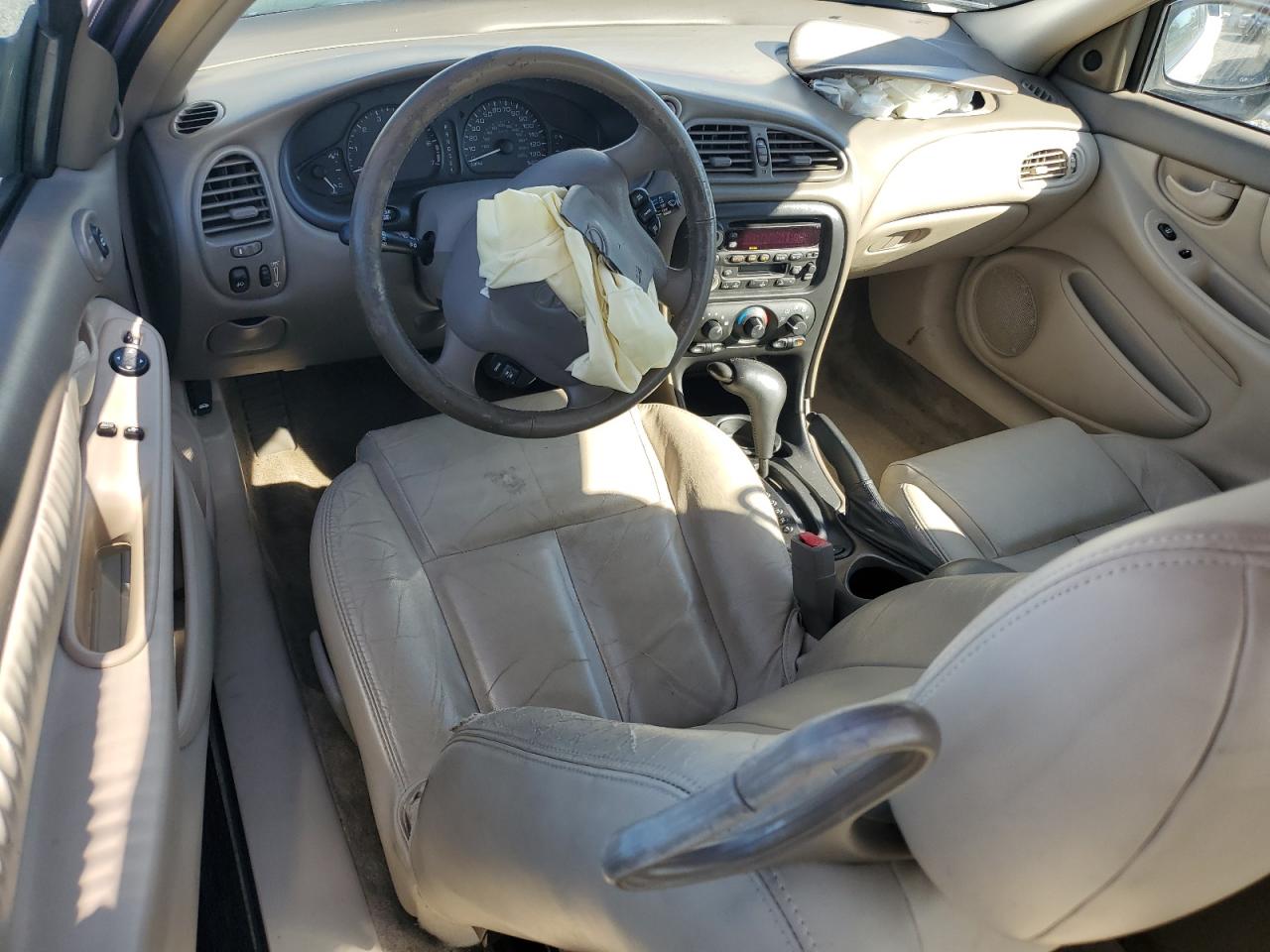 2003 Oldsmobile Alero - Image 8