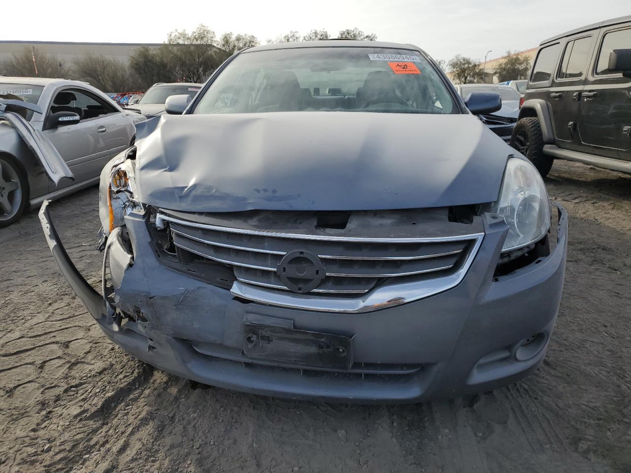 2010 Nissan Altima - Image 5