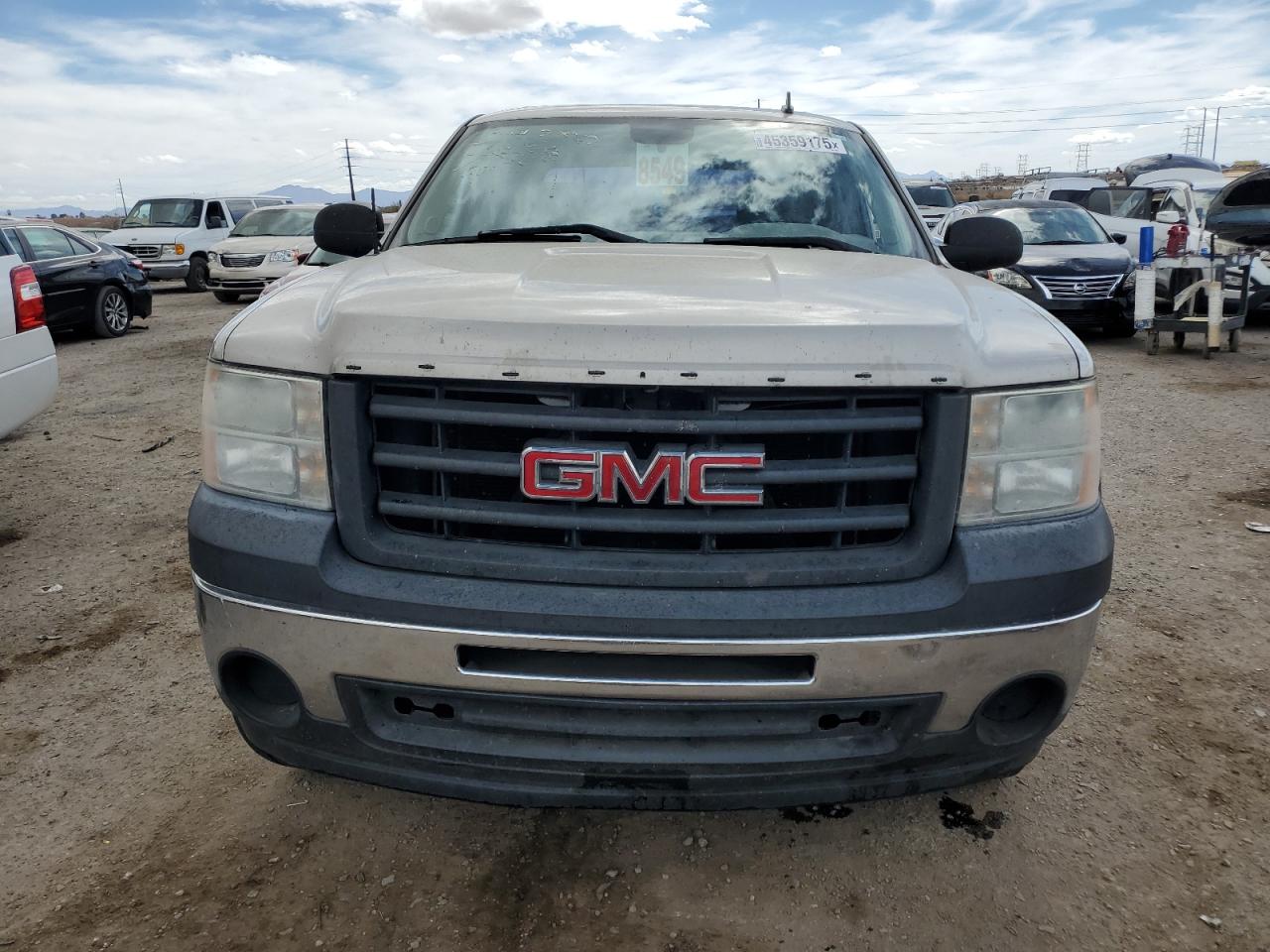 2009 GMC Sierra - Image 5