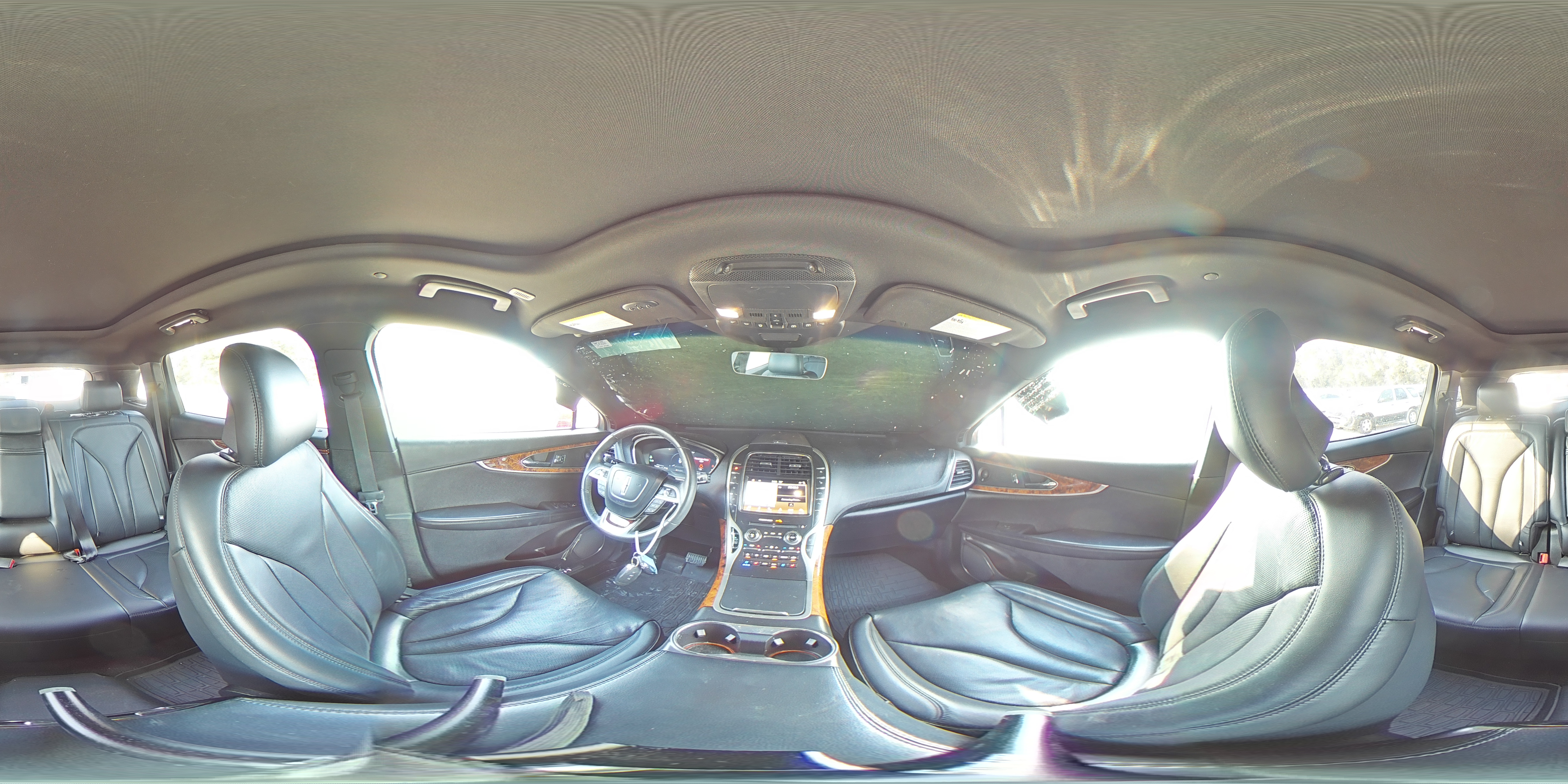 2019 Lincoln Nautilus - Image 15