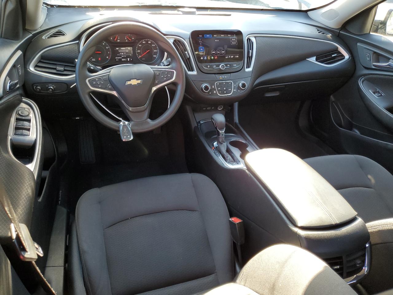 2023 Chevrolet Malibu - Image 8