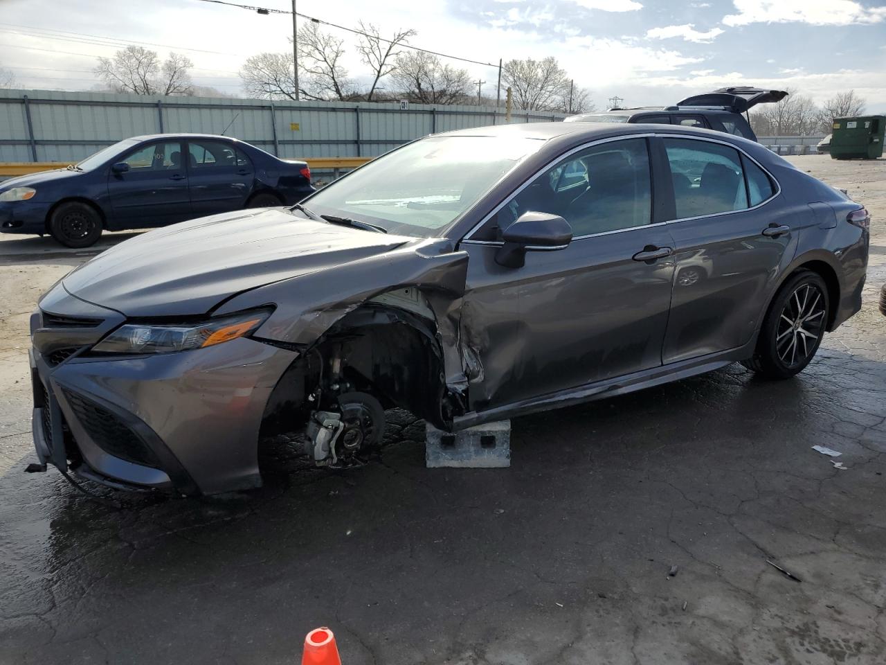 2023 Toyota Camry - Image 1