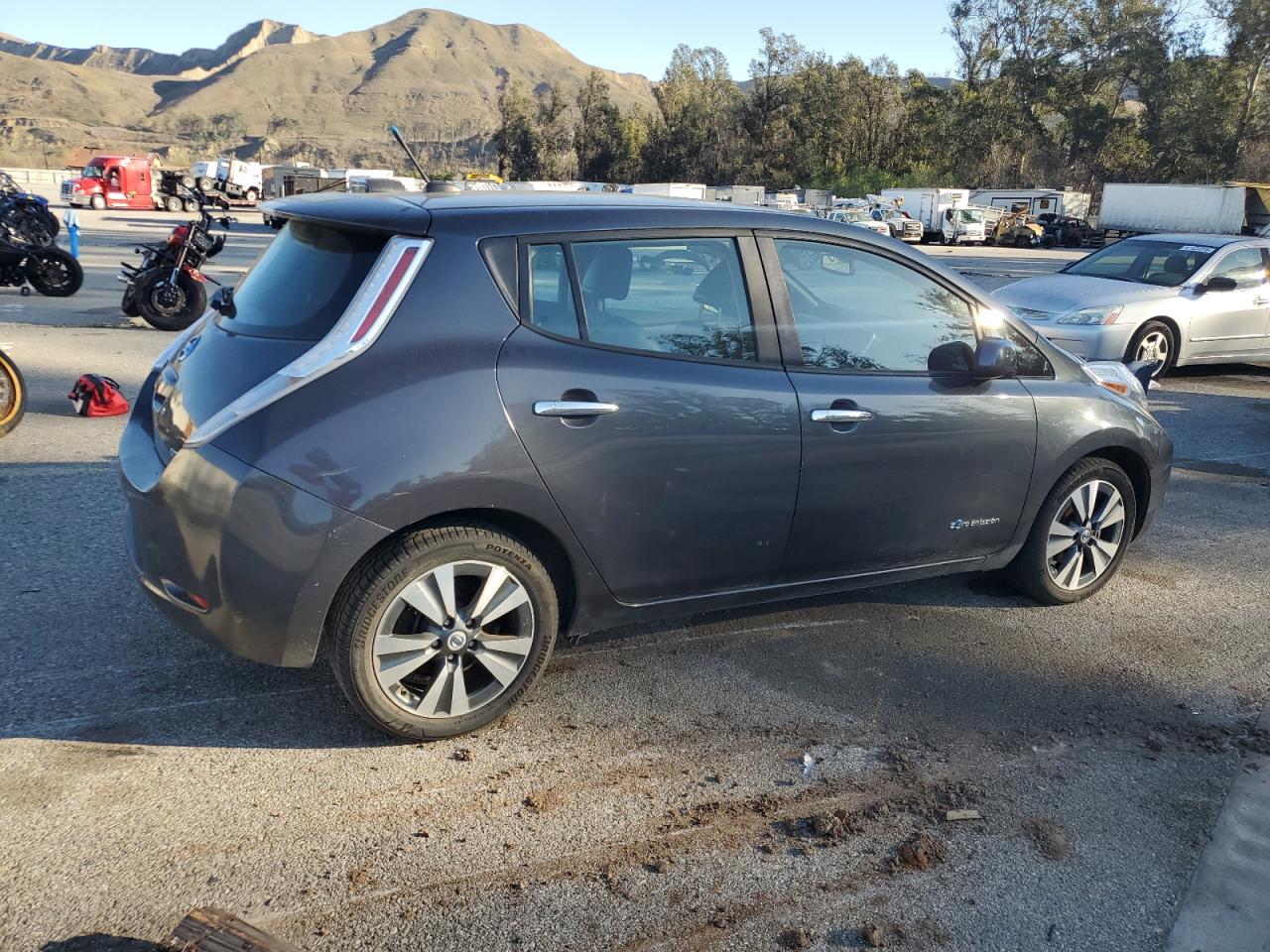 2013 Nissan Leaf - Image 3