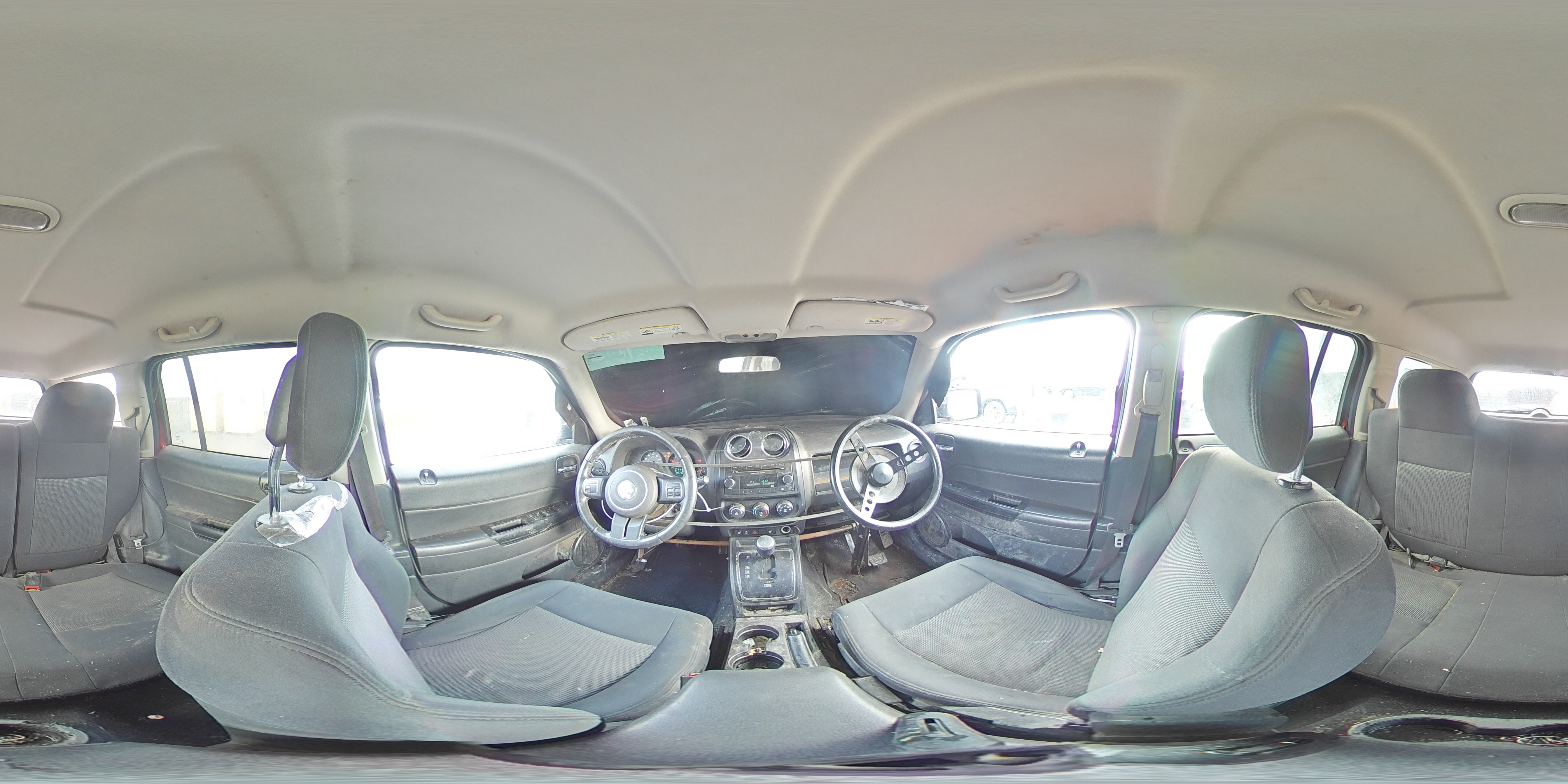 2012 Jeep Liberty (Patriot) - Image 15