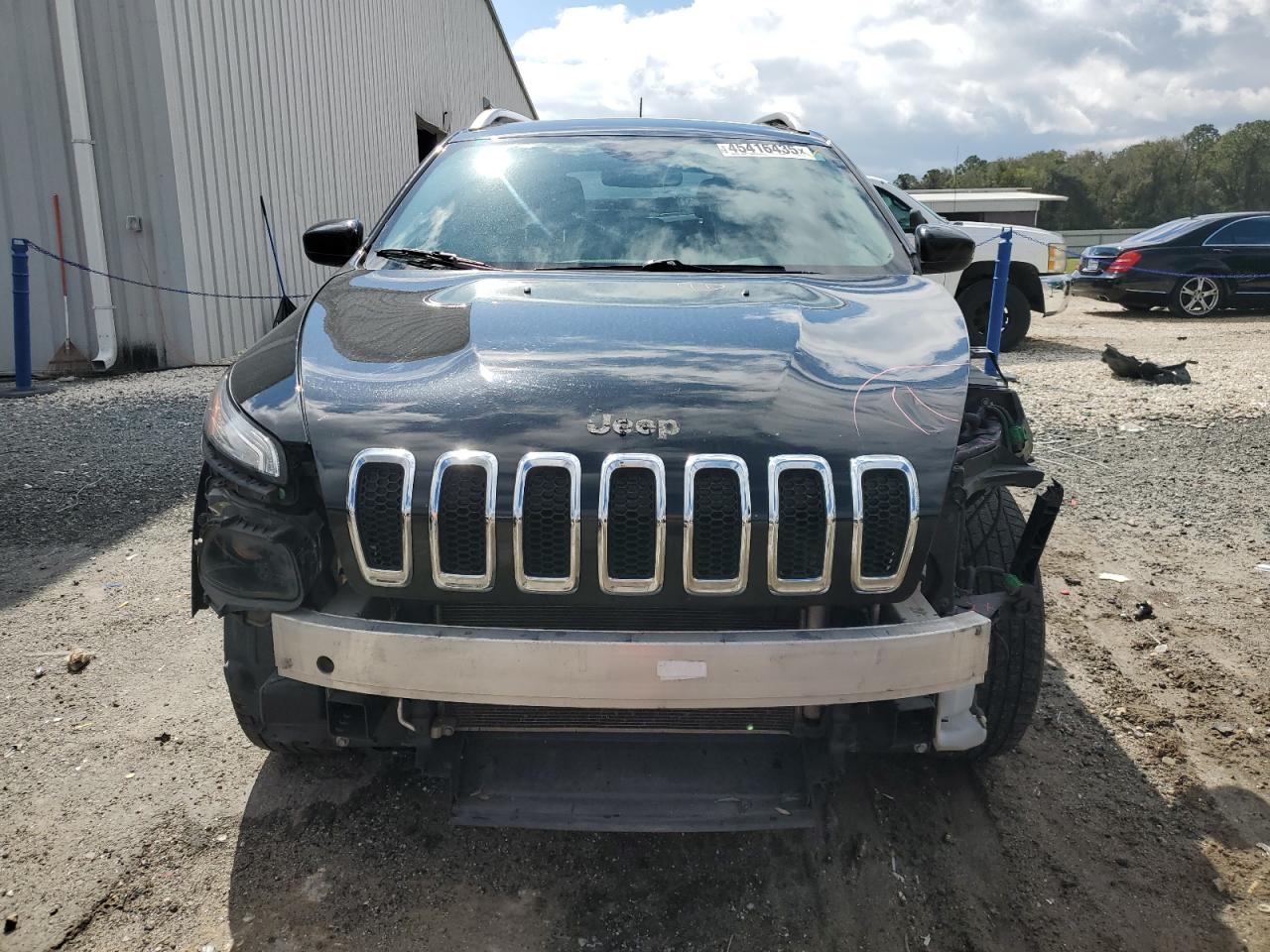 2017 Jeep Grand Cherokee - Image 5