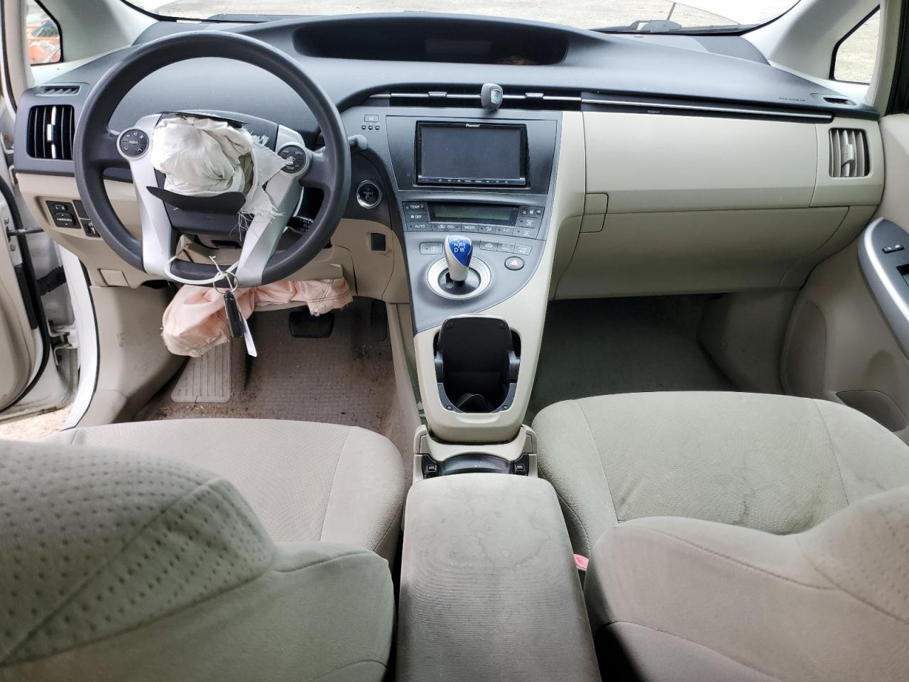 2011 Toyota Prius - Image 8