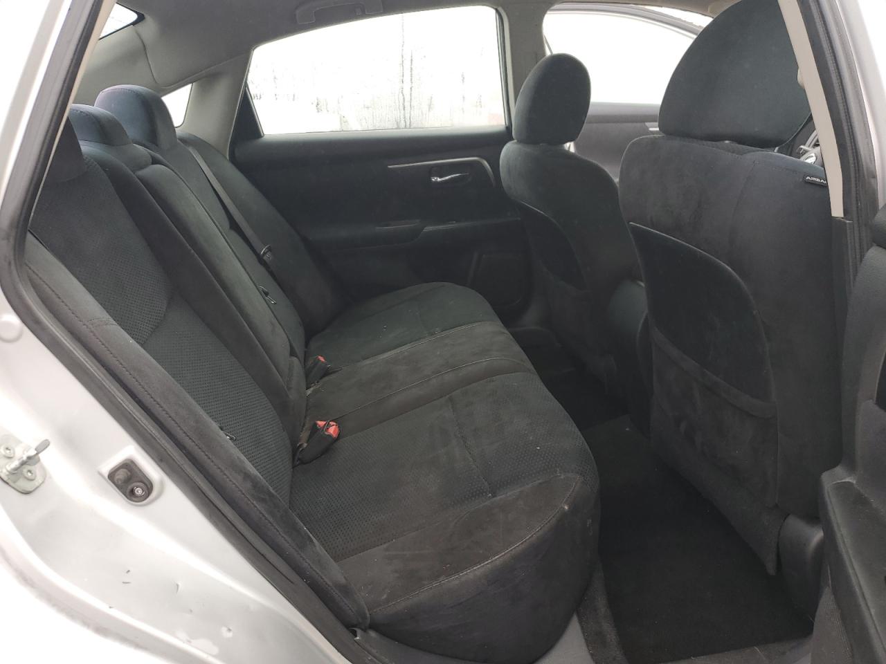 2015 Nissan Altima - Image 10