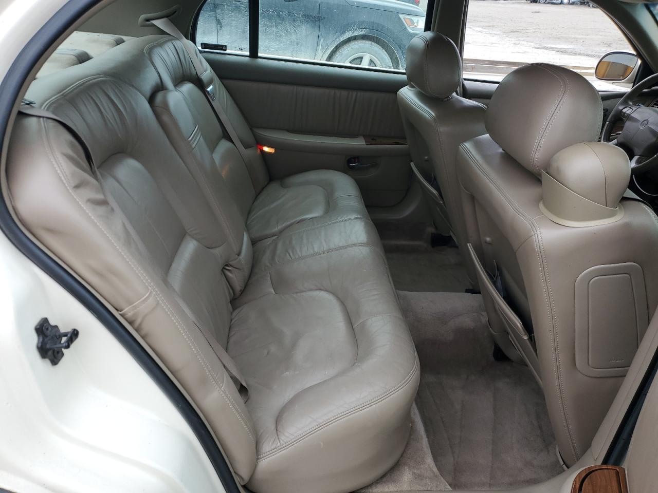 2002 Buick Park Avenue - Image 10