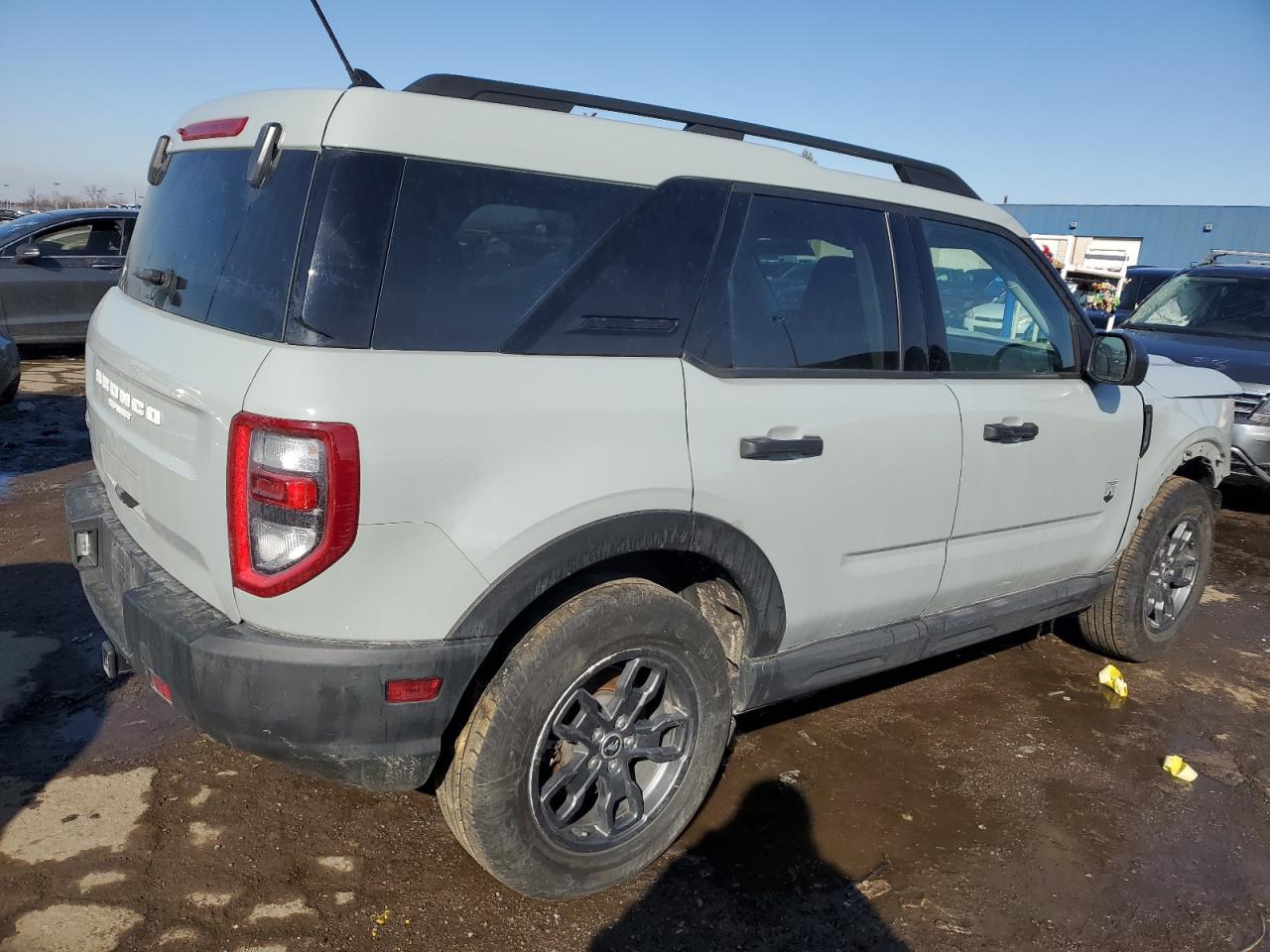 2021 Ford Bronco - Image 3