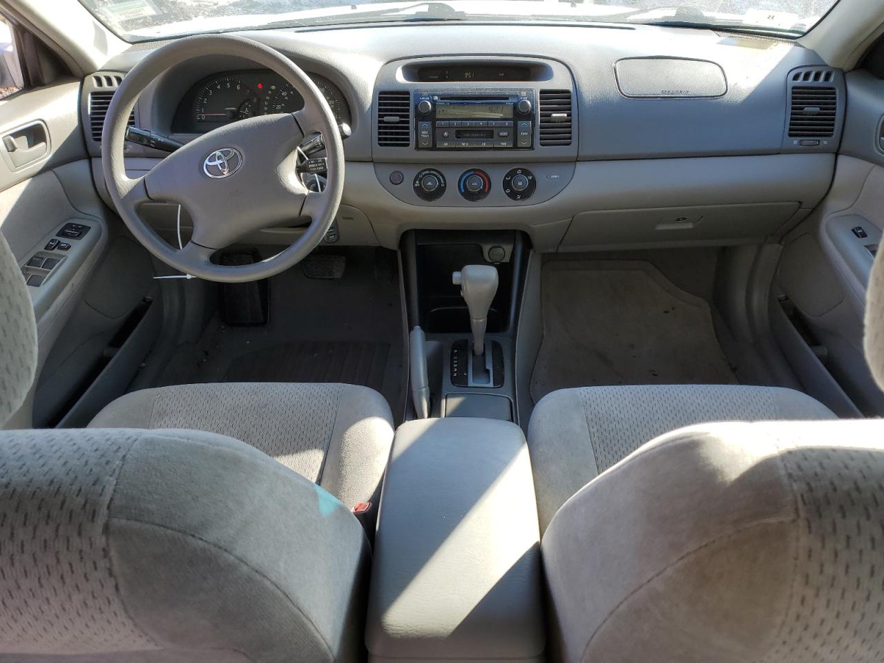 2003 Toyota Camry - Image 8