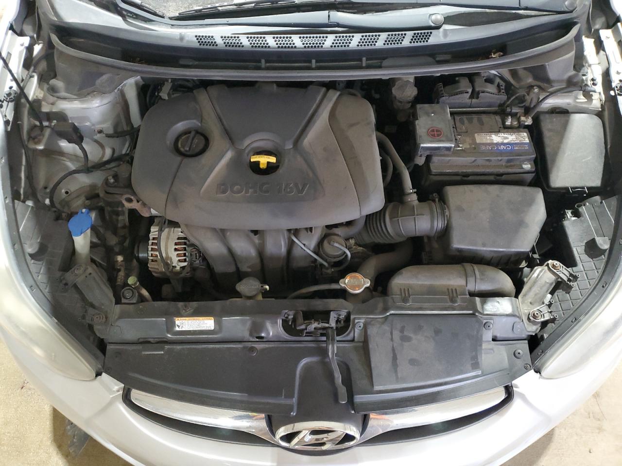 2013 Hyundai Elantra - Image 11