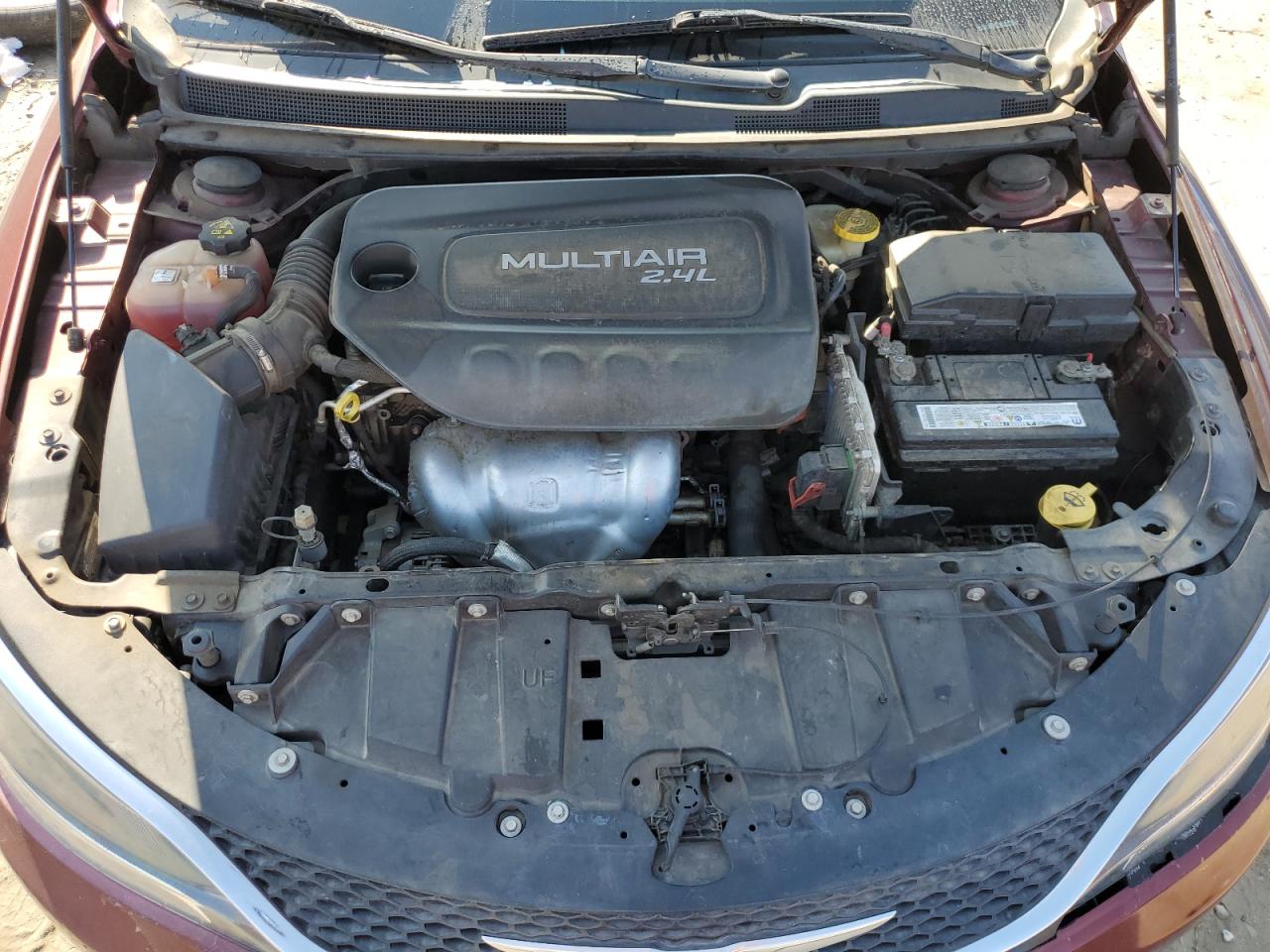 2016 Chrysler 200 - Image 11
