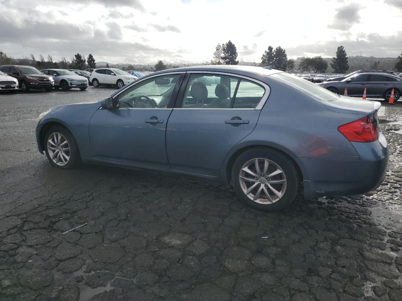 2008 Infiniti G - Image 2