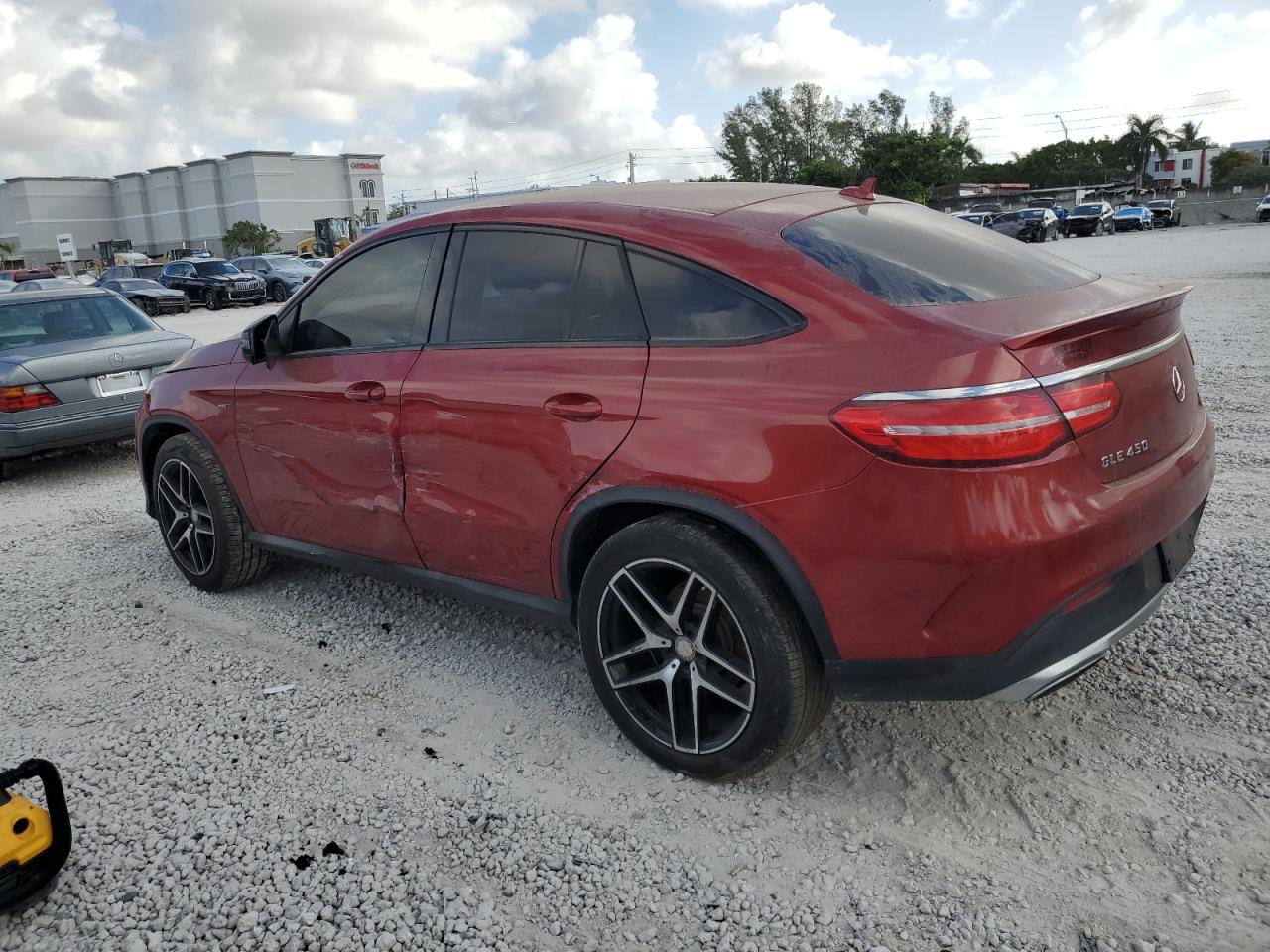 2016 Mercedes-Benz GLE - Image 2