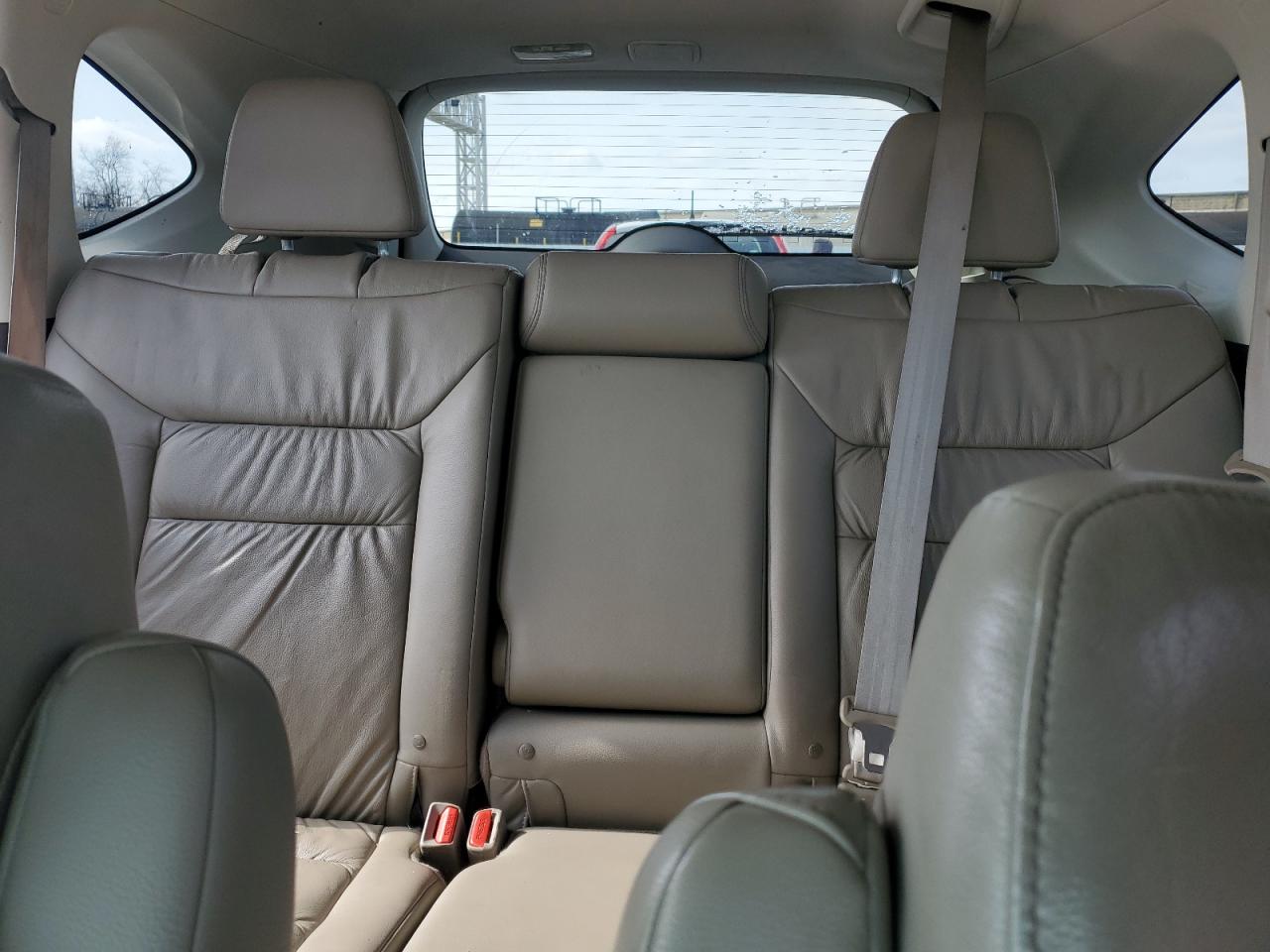 2013 Honda CR-V - Image 10
