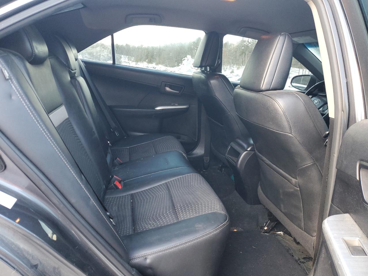 2013 Toyota Camry - Image 10