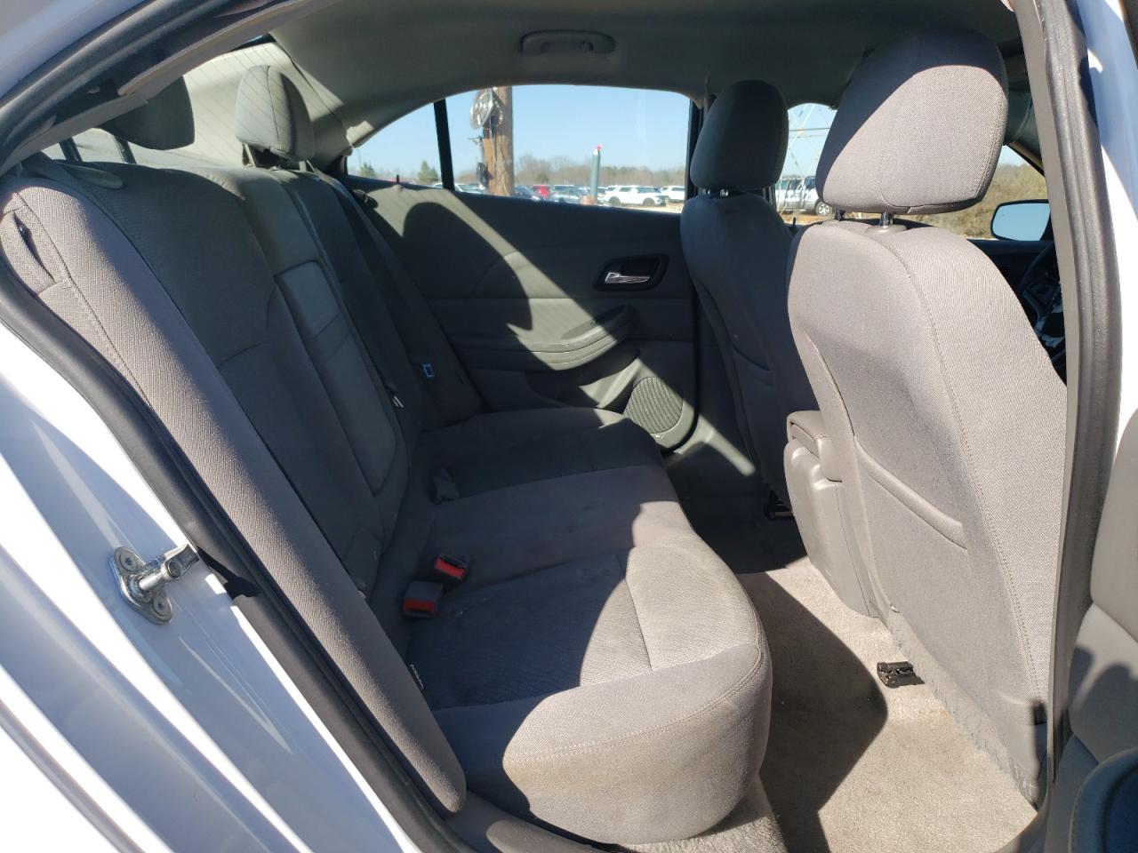 2013 Chevrolet Malibu - Image 10