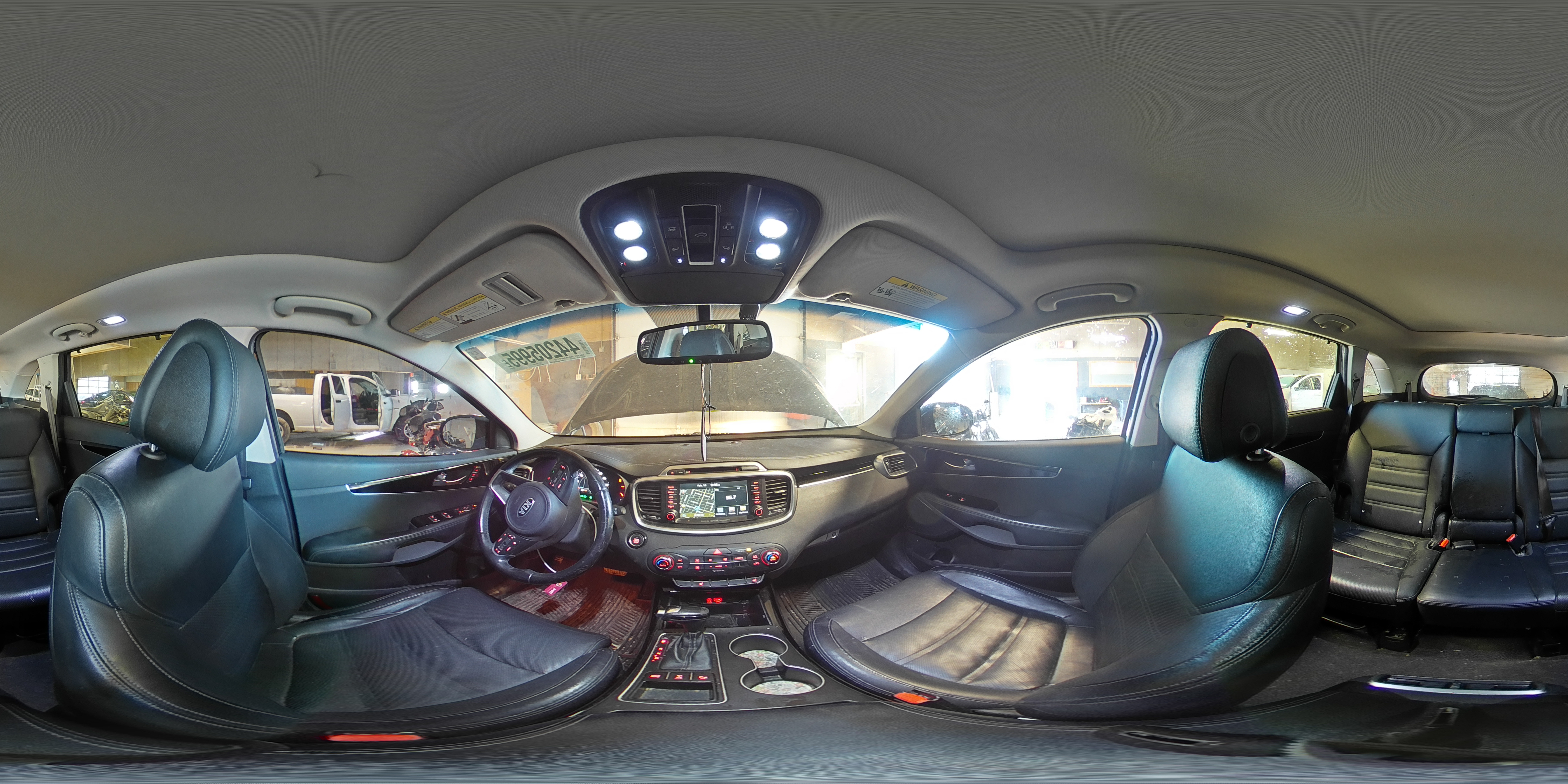 2016 Kia Sorento - Image 14