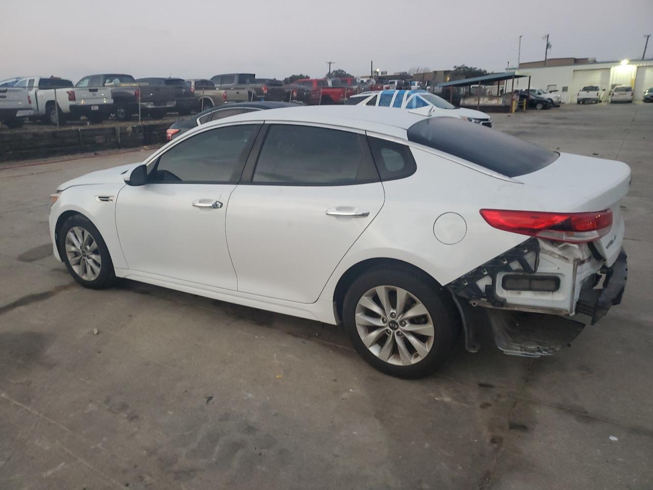 2018 Kia Optima - Image 2