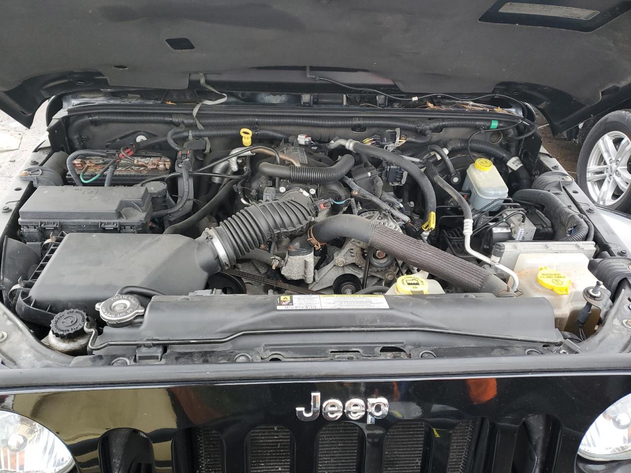 2010 Jeep Wrangler - Image 11