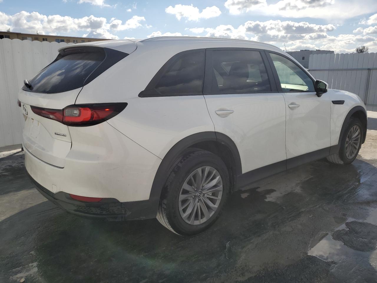 2024 Mazda CX-90 - Image 3