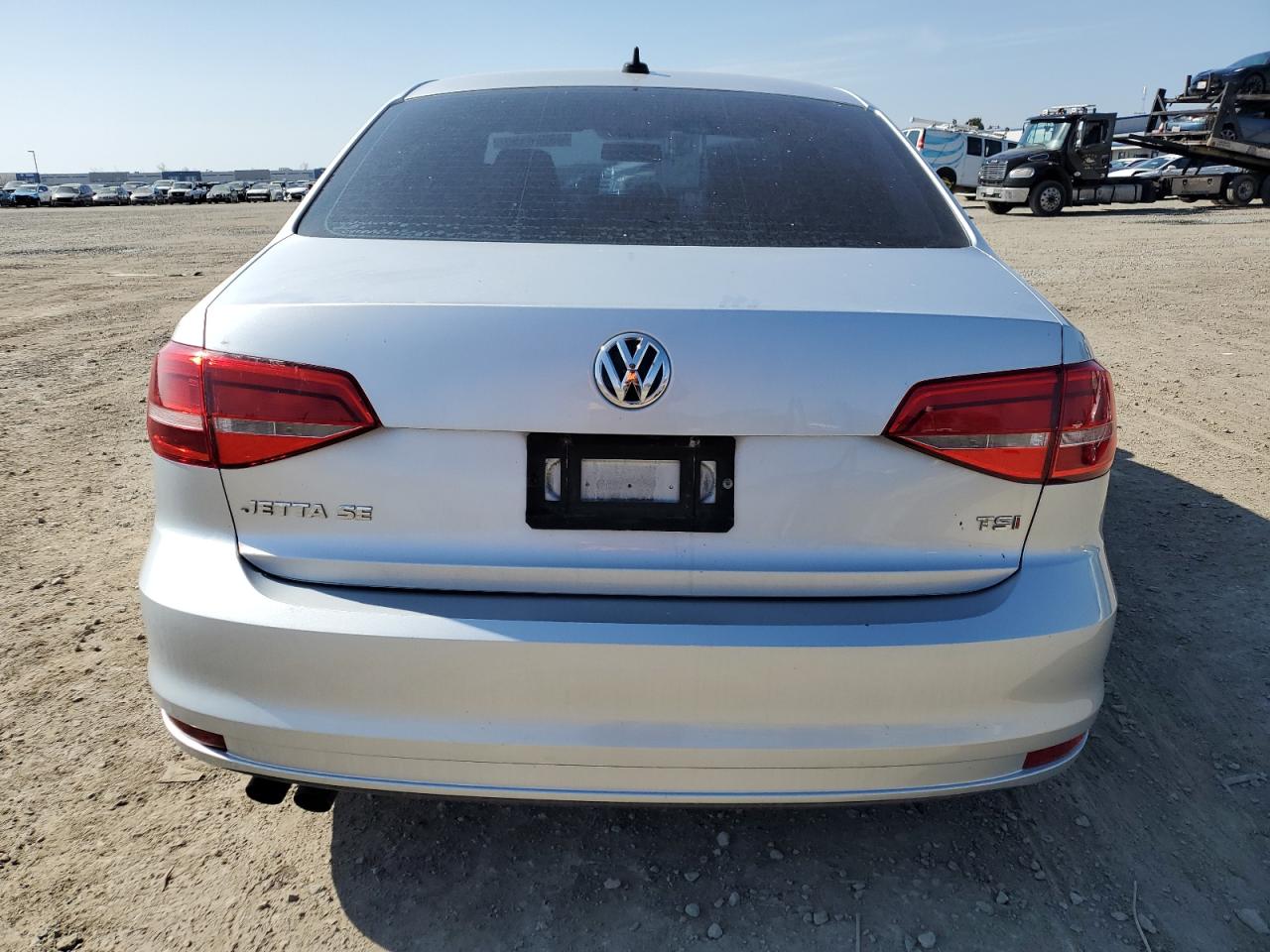 2015 Volkswagen Jetta - Image 6