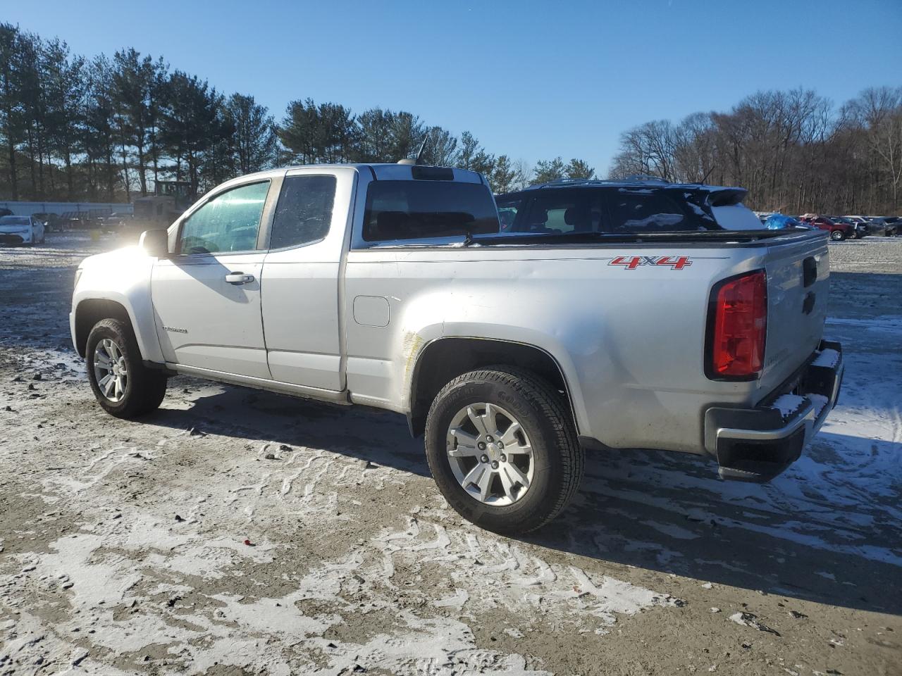 2015 Chevrolet Colorado - Image 2