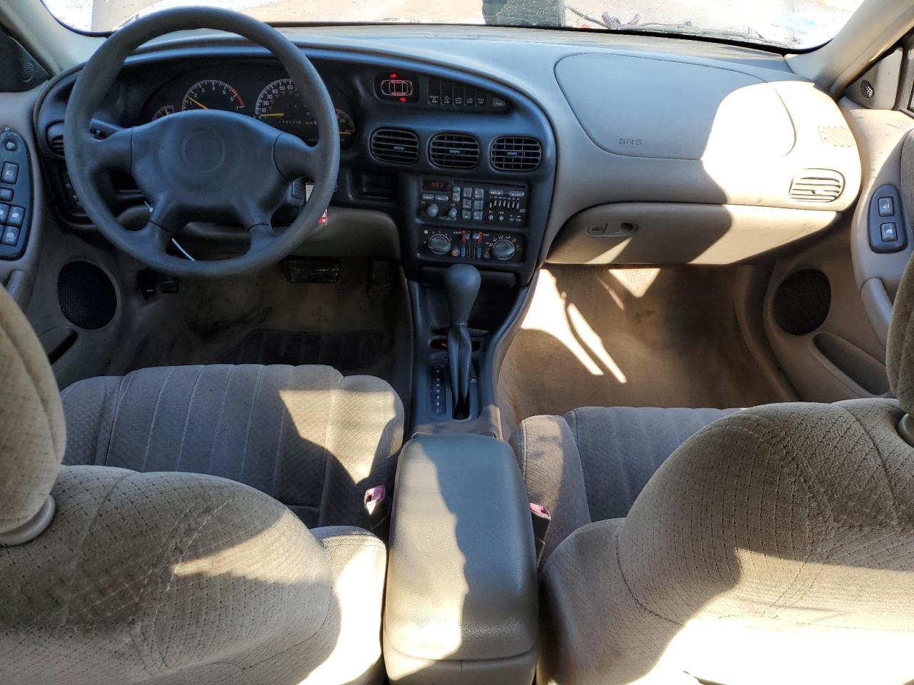 2001 Pontiac Grand Prix - Image 8