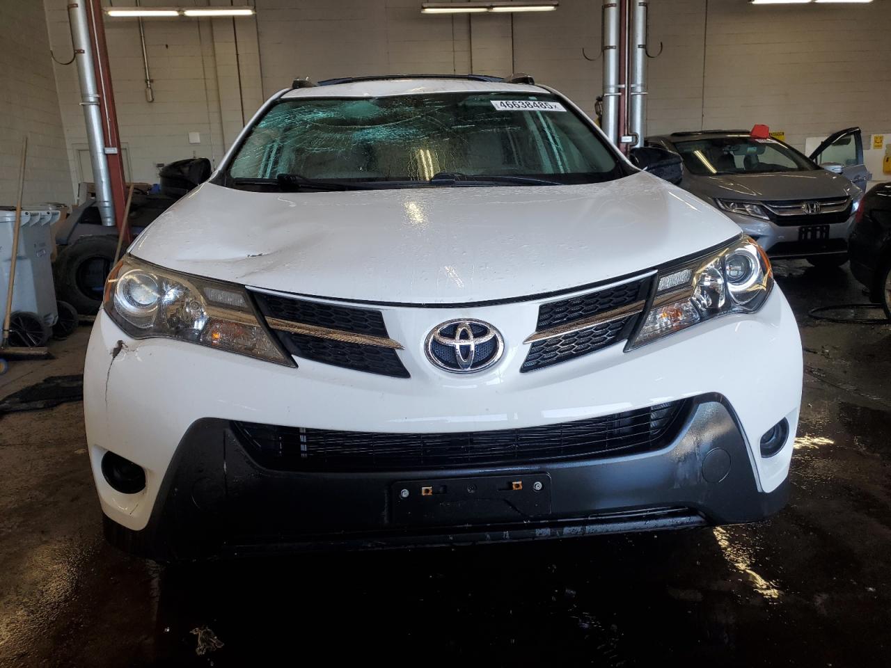 2015 Toyota RAV 4 - Image 5